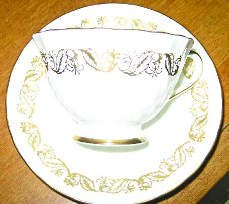 Golden Dale Footed Cup & Saucer Set