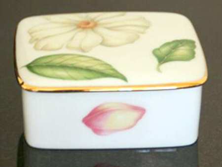 Tiffany Flowers Square Box with Lid