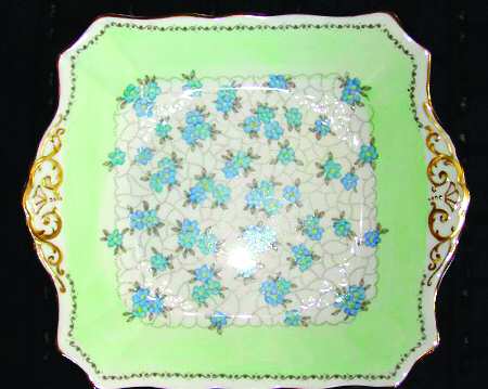C4609 Handled Cake Plate