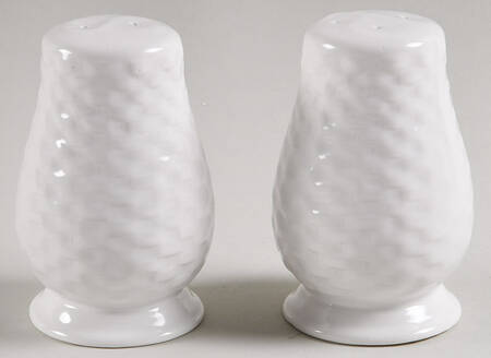 Basket Wreath Salt & Pepper Set by Tabletops Unlimited