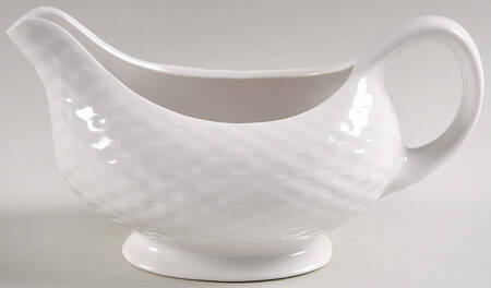 Basket Wreath Gravy Boat
