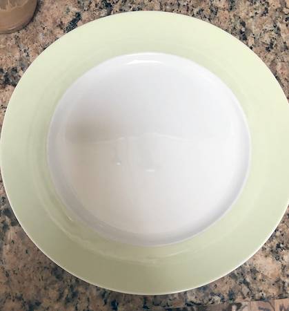 Sunny Day Pastel Green Service Plate (Charger)