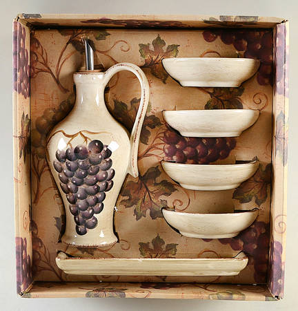 Vineyard Oil Jar/Drizzler with 4 Dipping Bowls & Tray