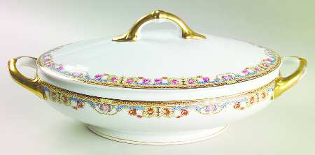 16293 Oval Covered Vegetable