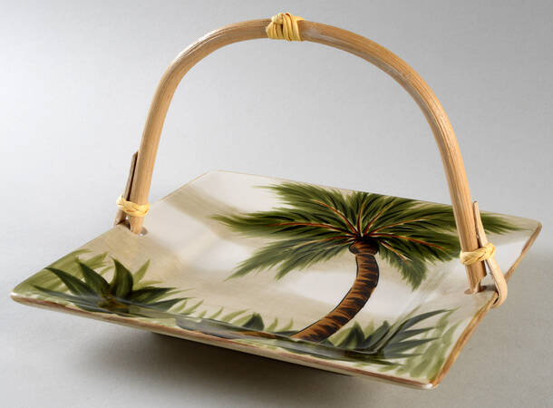 Kona 5 3/8"-5 5/8" Bamboo Handled Serving Plate  HC