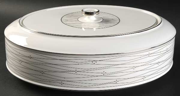 Tilden Lace Platinum 2 Quart Oval Covered Casserole