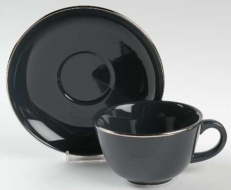 Tiago Flat Cup & Saucer Set
