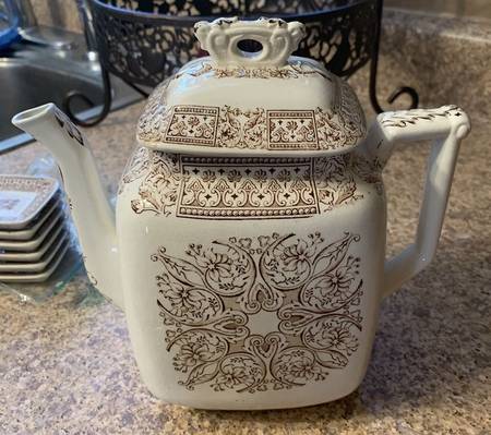 Panel Brown Teapot & Lid