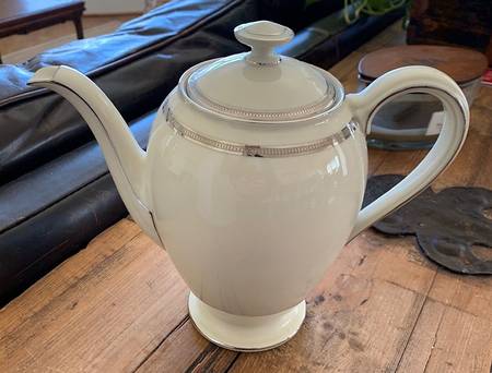 9263 Coffee Pot & Lid