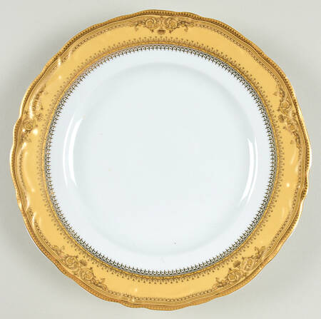 Vanessa Gold Luncheon Plate