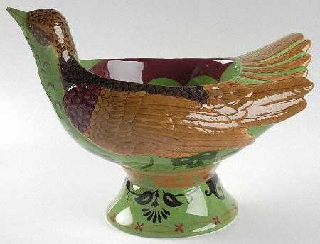 Corvina Sculptured Pedestal Bowl