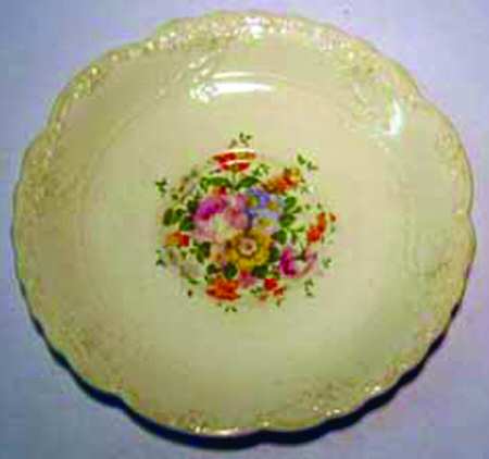 TST903 Saucer