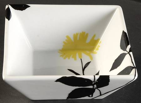 Graphic Floral Soup/Cereal Bowl