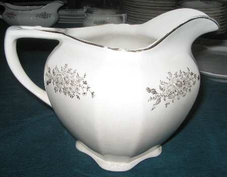 TST911 Creamer