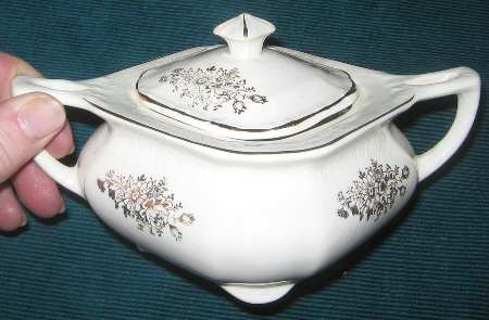 TST911 Sugar Bowl & Lid