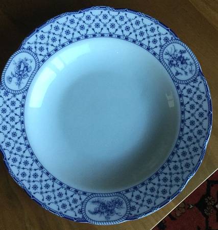 Rose Rim Soup Bowl