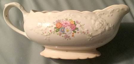 TST916 Gravy Boat