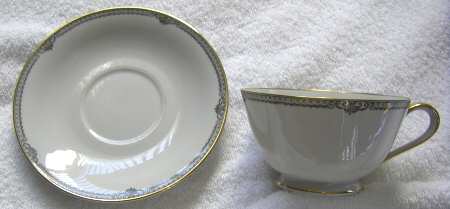 TIR512 Footed Cup & Saucer Set