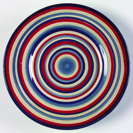 Los Colores Red and Blue Salad Plate