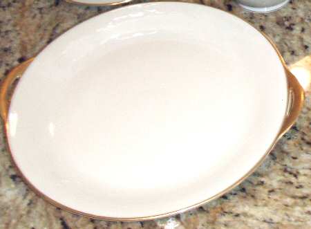 TIR517 Handled Cake Plate