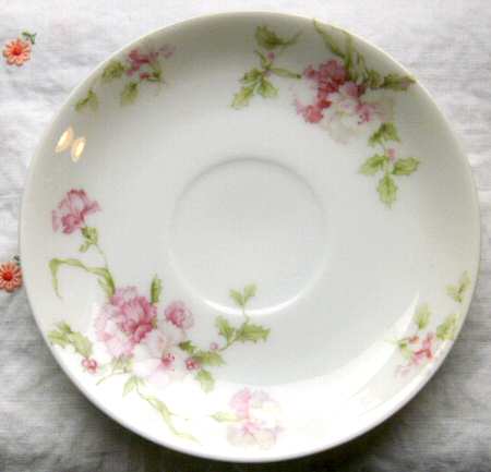 THO416 Saucer