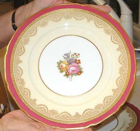 TRV637 Dinner Plate