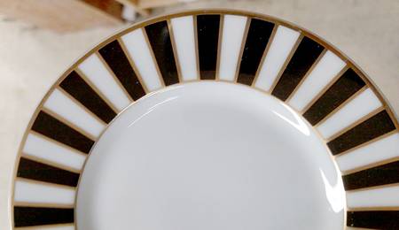 Martinique Black Dinner Plate