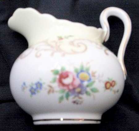 C8533 Creamer
