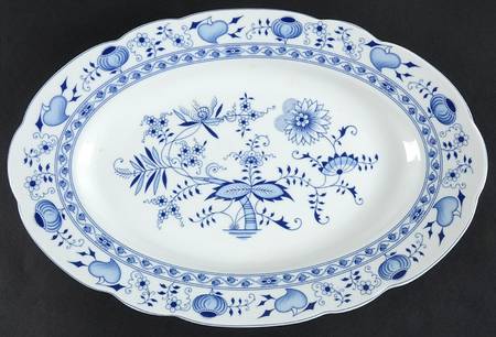 Blue Onion (Czech Republic) 13" Oval Serving Platter