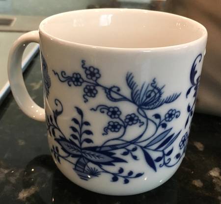 Blue Onion (Czech Republic) Mug