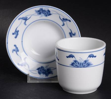 0517 Flat No Handles Cup & Saucer Set