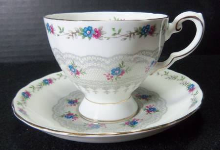Koniton Footed Cup & Saucer Set
