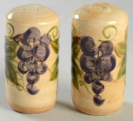 Provincial Grapes Salt & Pepper Set