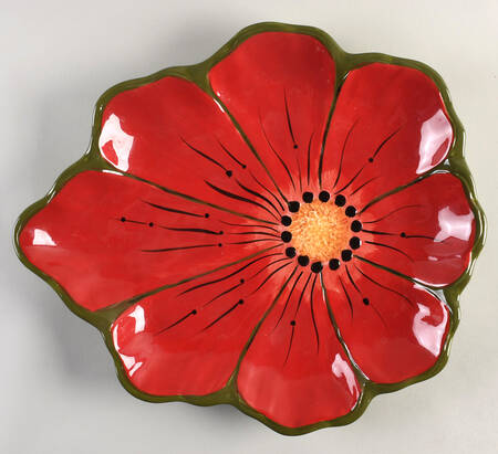 Toluca 17" Flower Shaped Platter