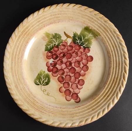 Vintage Grape (Scalloped) Dinner Plate