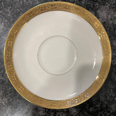 7024 Saucer