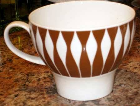 THO438 Footed Cup
