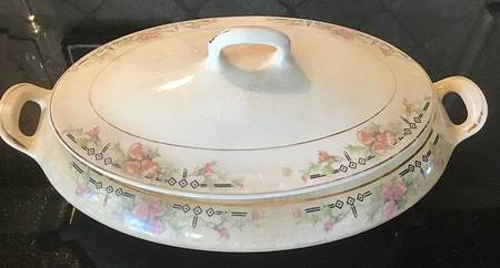 TST961 Oval Covered Vegetable
