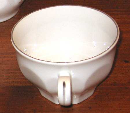 TOG44 Footed Cup
