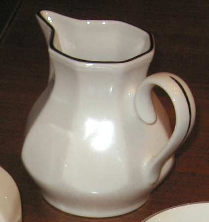 TOG44 Creamer