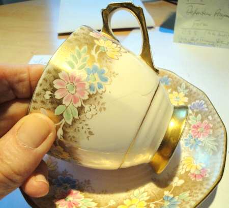 H694 Footed Cup