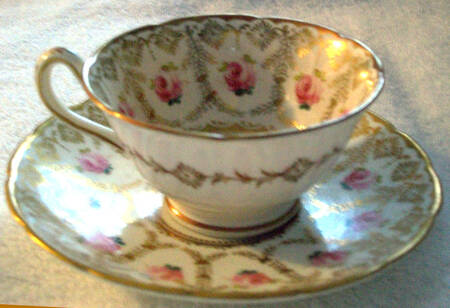 4537 Footed Cup & Saucer Set