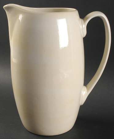 Espana Ivory (Rooster Backstamp) 104 Oz Pitcher