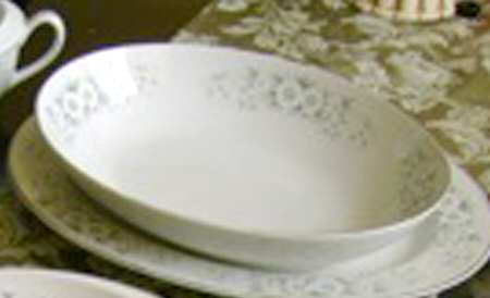 T1Z2 9" Oval Vegetable Bowl