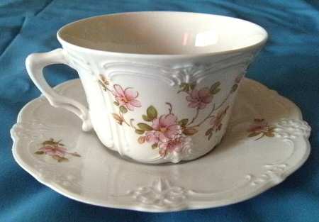 TIR567 Flat Cup & Saucer Set