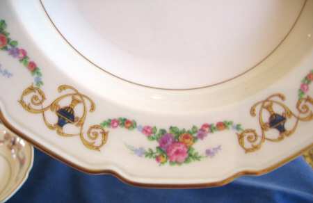 Rivoli, The Rim Soup Bowl