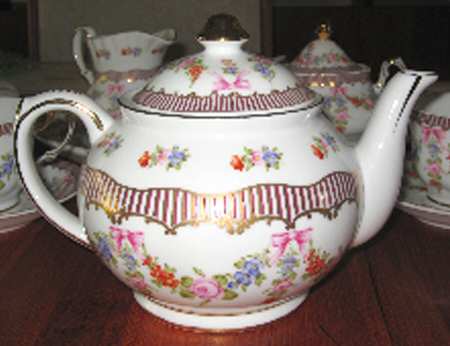 THU405 Teapot & Lid
