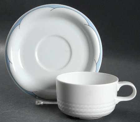 THO464 Flat Cup & Saucer Set