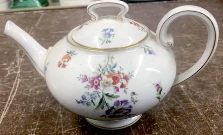 5666 Teapot & Lid