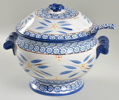Old World Blue Tureen & Lid W/Ladle